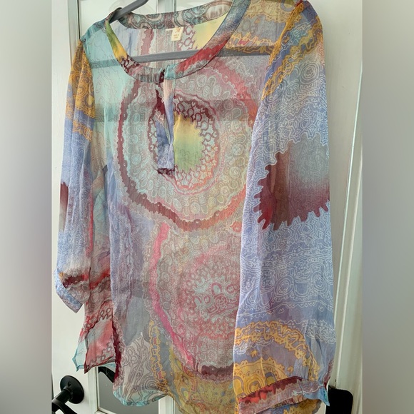 Beautiful semi transparent India style print blouse - Picture 6 of 8